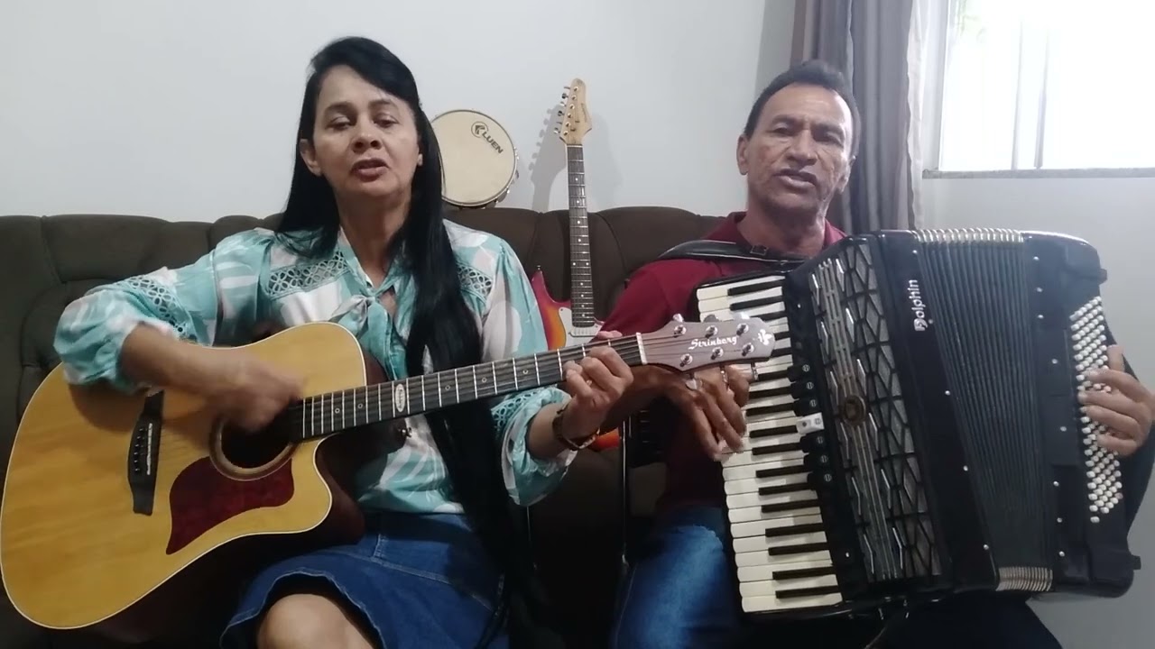 Elza e Mariano  cover louvando o hino noivo querido
