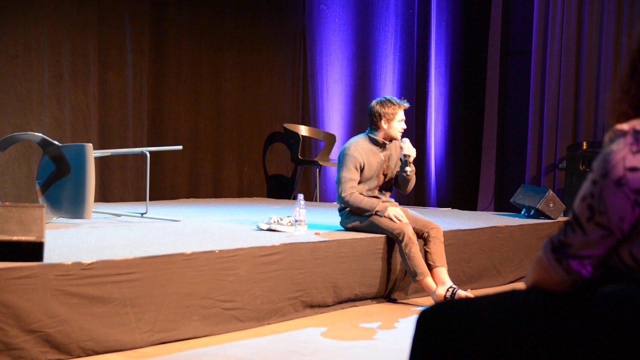 Werewolfcon 2018 - Dylan Sprayberry talking about the most expensive thing he broke.
