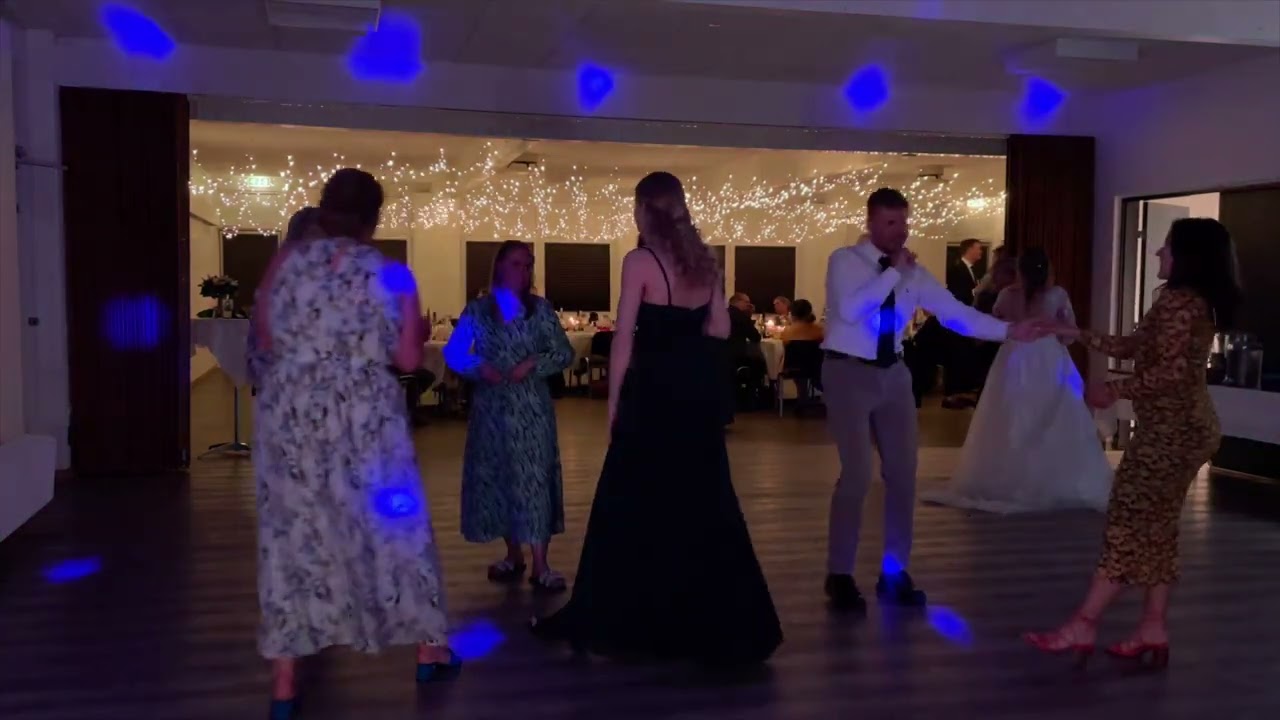 DJ til Louise og Simons Bryllup - GuitarogDJ.dk