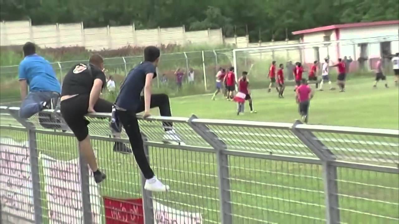 Il meglio di telecronache ignoranti by Calciatori Brutti - Parte 1