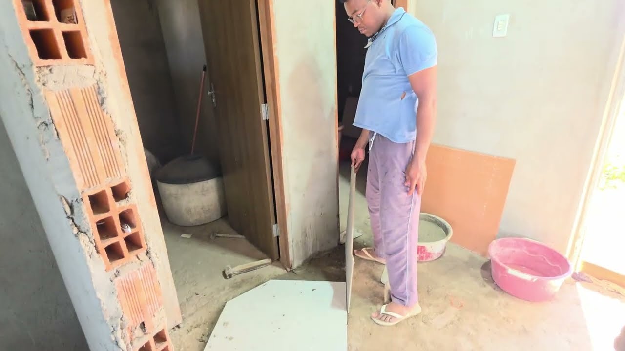 Pedreiro burro perdeu mais um corte, muito piso perdido 