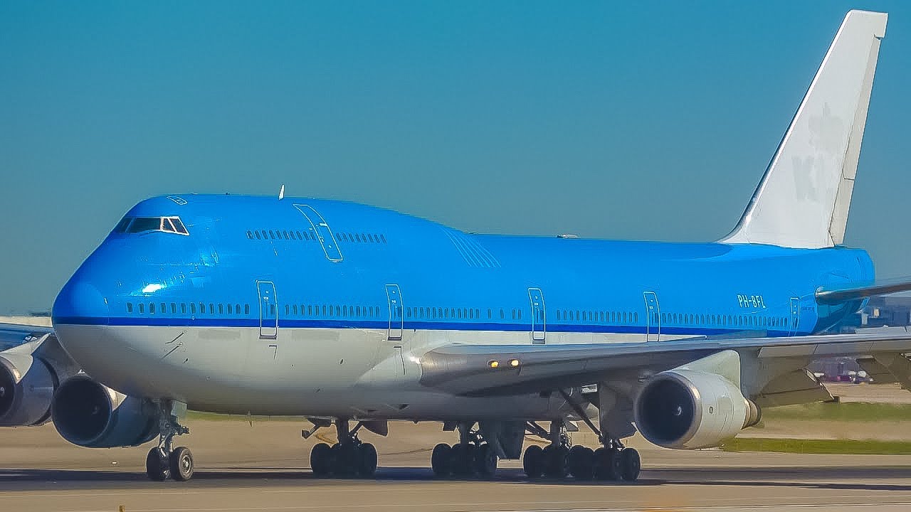 (4K) Morning Arrivals at Chicago O'Hare Int'l Airport | Final KLM 747