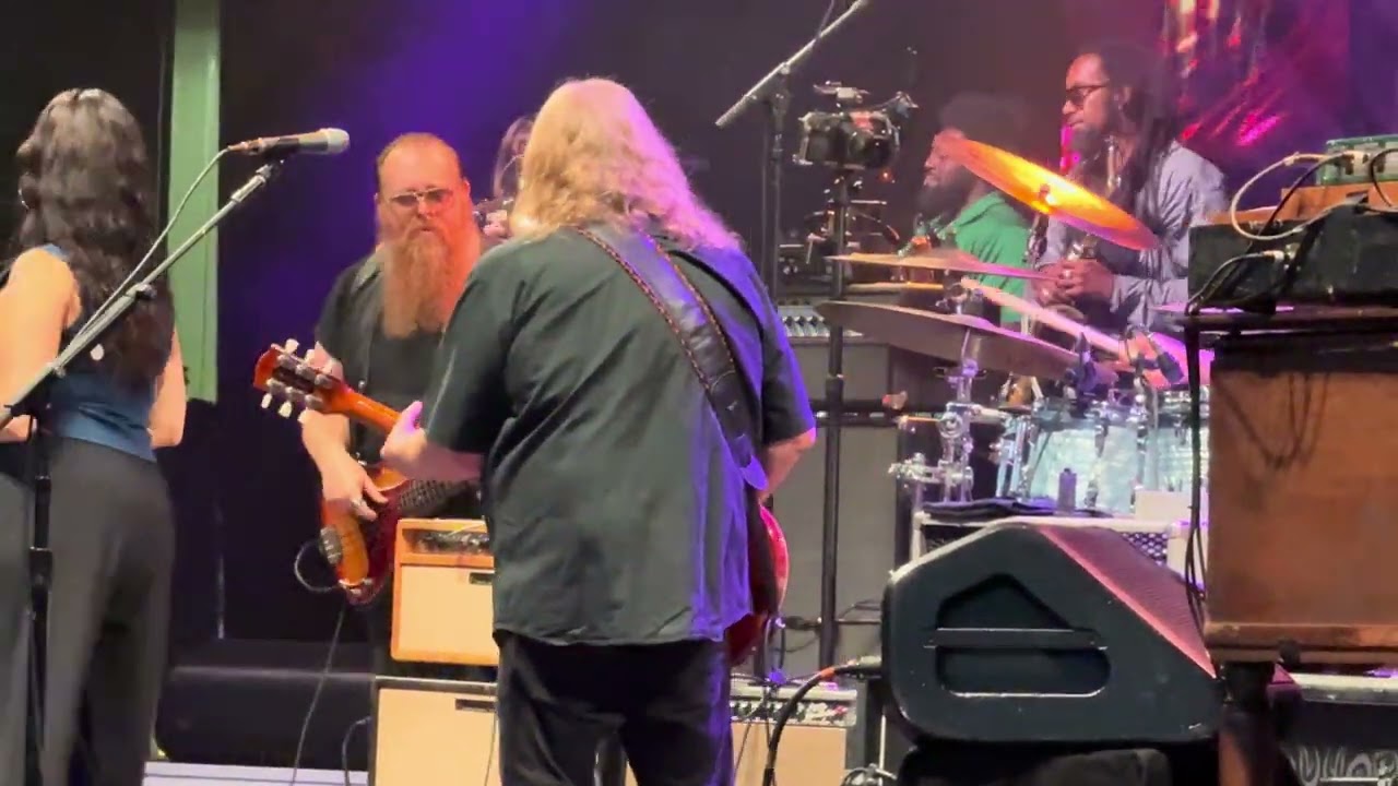 Gov’t Mule ‘’Dreaming Out Loud’’ w/ Alecia Chakour, Mike Mattison & TTB Horns 9/10/25 Pine Knob