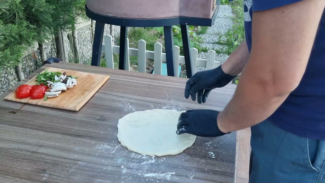 PİDESİ OLUR DA PİZZASI OLMAZ MI? İŞTE D&Ouml;NERLİ PİZZA!