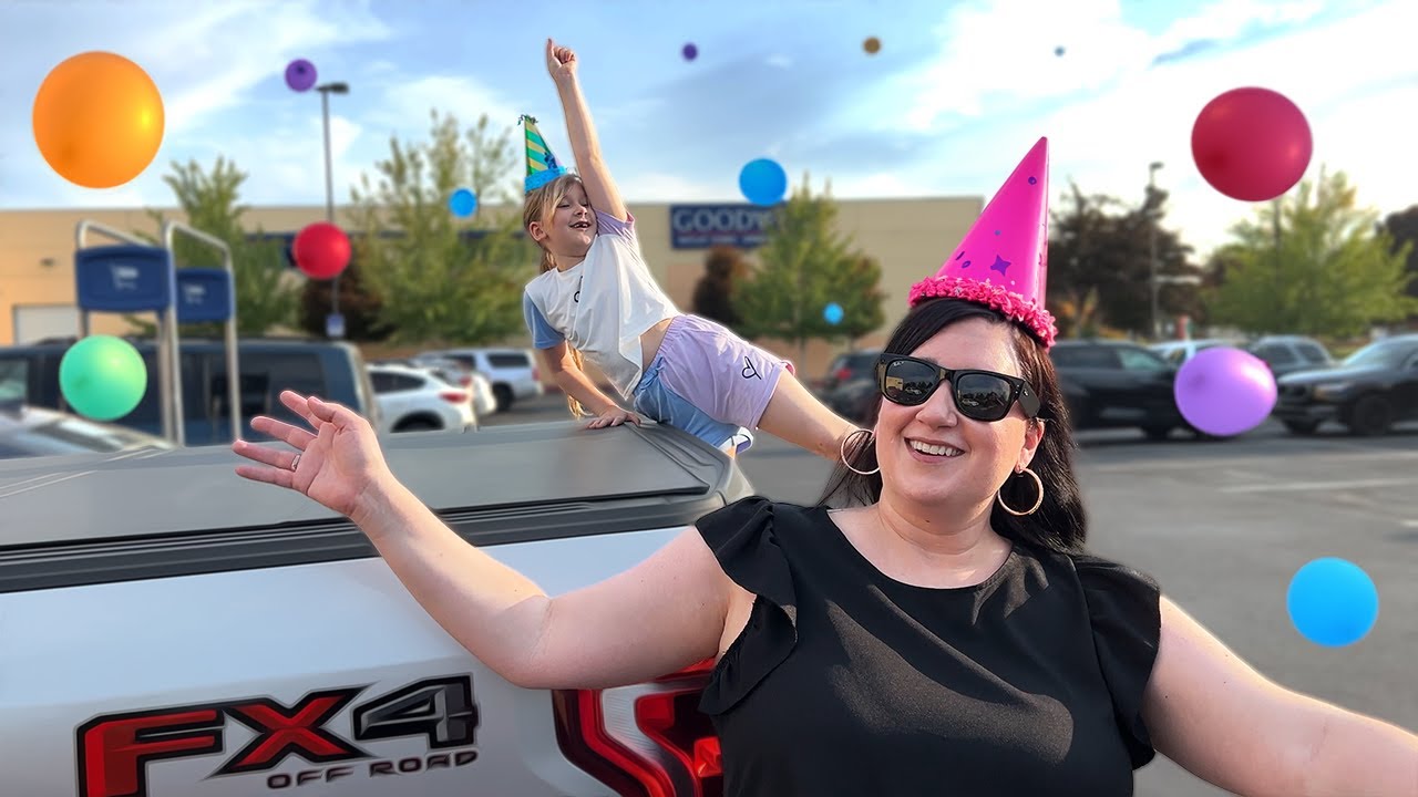 I Went Crazy at the Goodwill Outlet on My Birthday! (You Wont Believe What I GOT)
