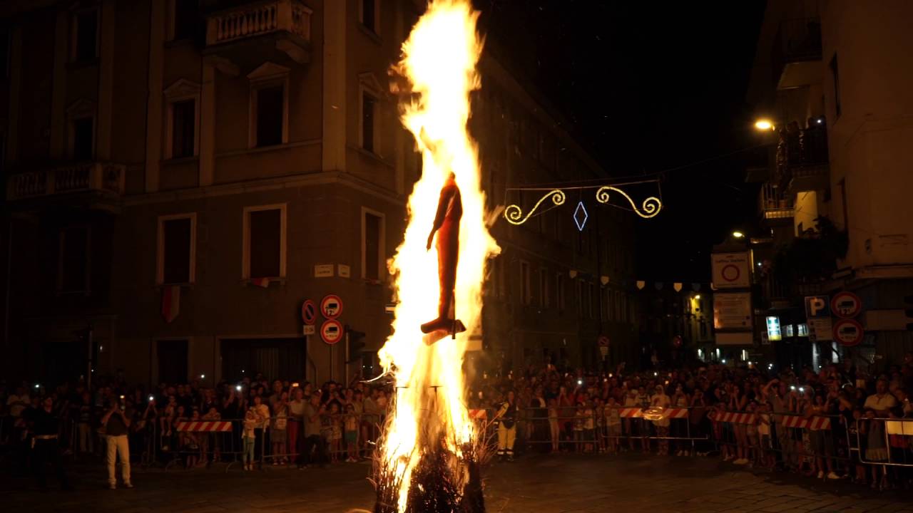 Il Rogo del Diavolo a Vigevano - Leggenda e Folclore