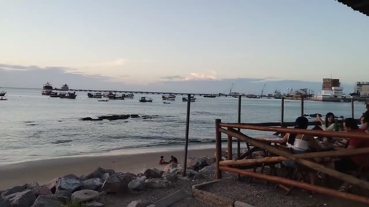 Por sol na praia da Iracema Fortaleza CE 