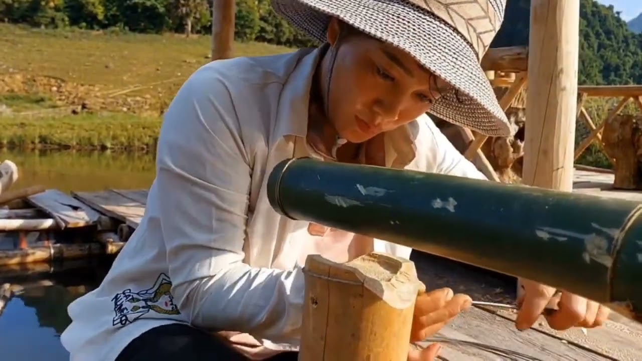 100 Days to Complete a Fish Cage on the River by Two Young People: Survival on the Water