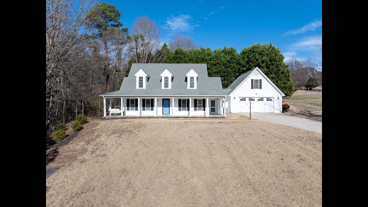Lake Keowee Home for Sale | 214 Fisherman Ln, Seneca, SC 29672