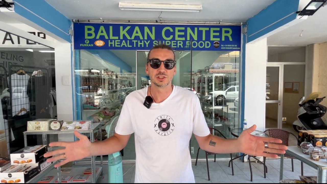 Ce se găsește pe strada noastră din Paralia Cea mai mică și mai interesantă din Paralia Katerini