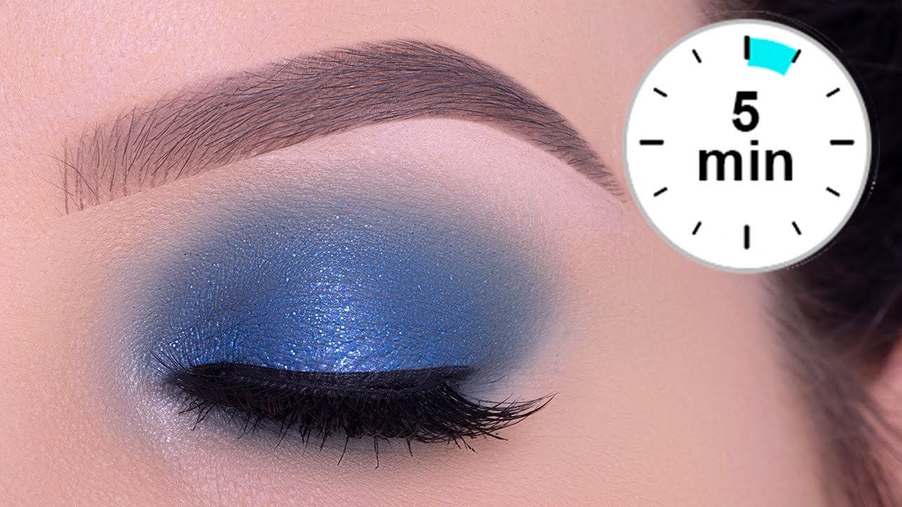 5 MINUTE Easy  Blue Glitter Smokey  Eyes Tutorial