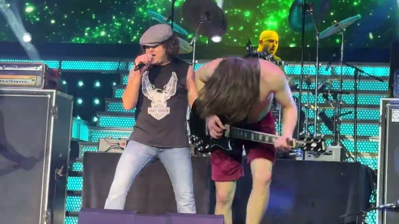 Whole Lotta Rosie - THUNDERSTRUCK America's AC/DC Tribute