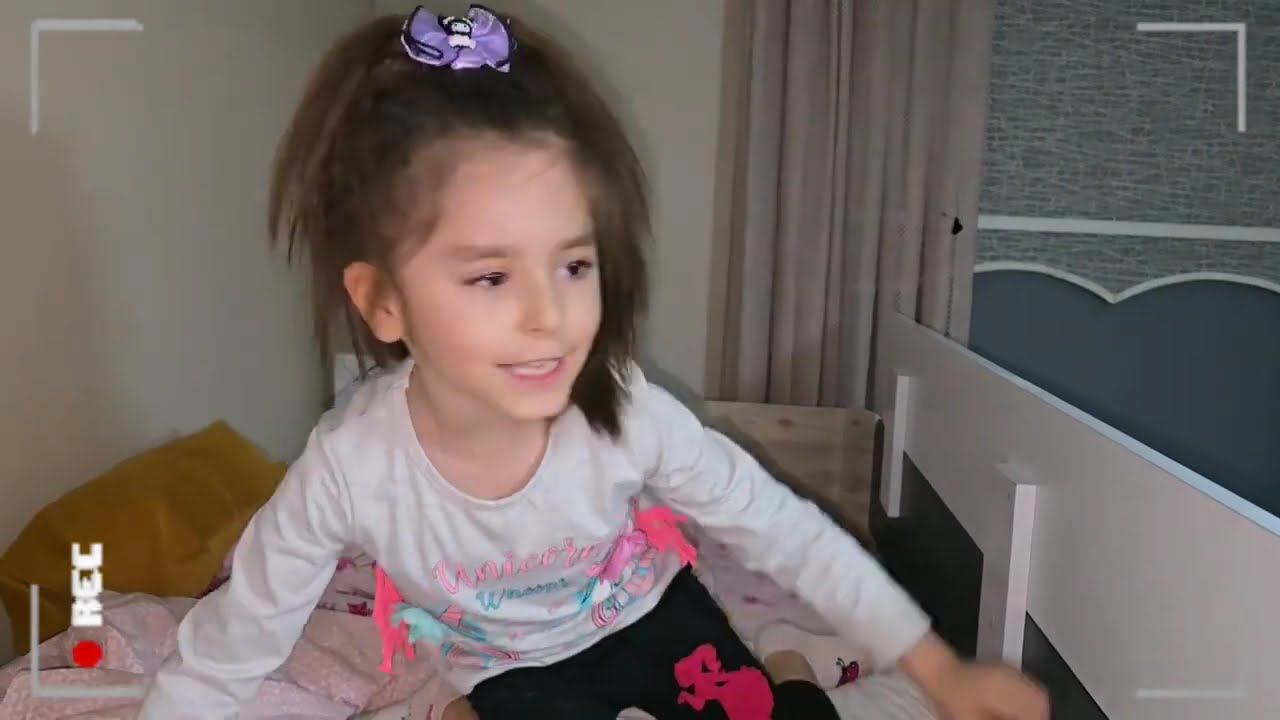 OLAMAZ KANLI PARMAK EVİMİZE GELDİ‼️BİZİ ARIYOR‼️ANNEM ŞOK!ESİLA MENESA NAPICAZ