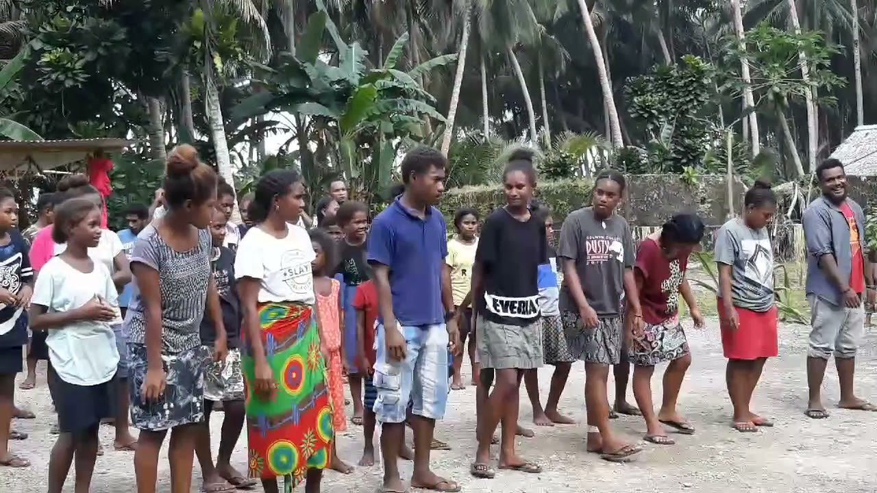 A'ulupaine youth