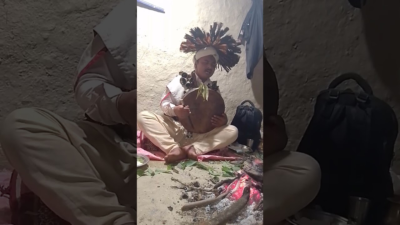 रुक्मेली झाँक्री भान्जाको देवता कसरी आउँदो रहेछ हेरौं देवी देवता बोलाउने कर्म मा