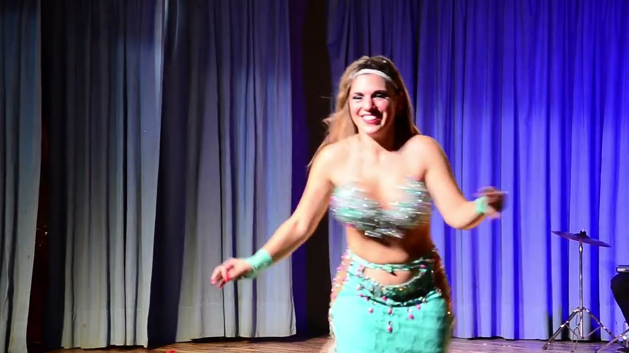 DERBAKE LUCIANA DURAZZANO 💃