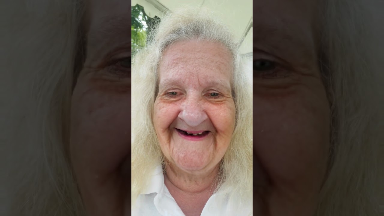 Henriette Suhr meldet sich vom Seehotel D&auml;meritz in Wilhelmshagen😀😀😀