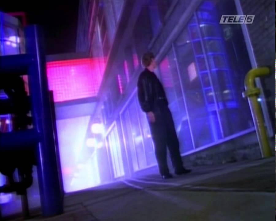 Forever Knight - Dark Side of the Glass