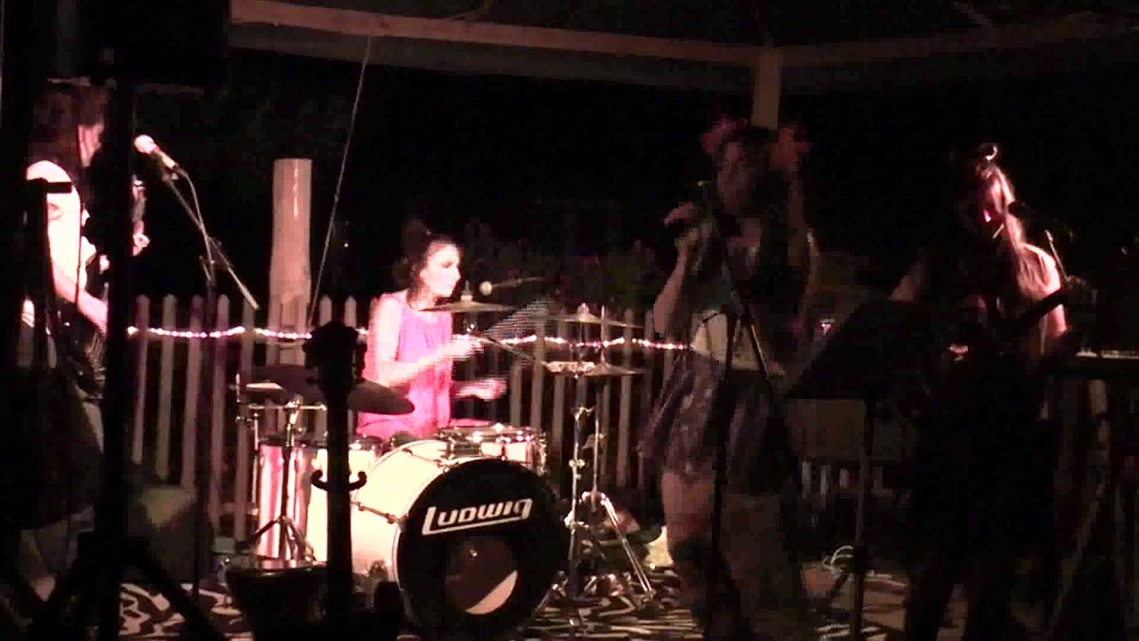 LES FOUFOUNES ÉLECTRIQUES 