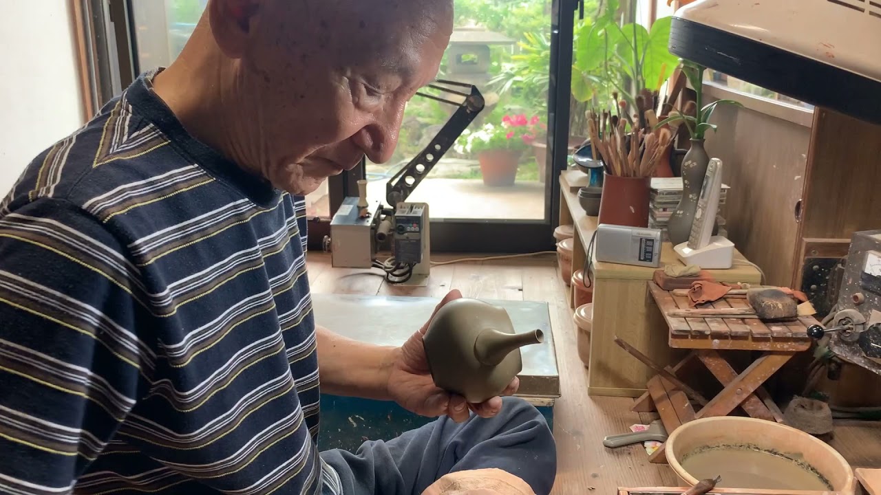 常滑焼急須職人　都築青峰さん