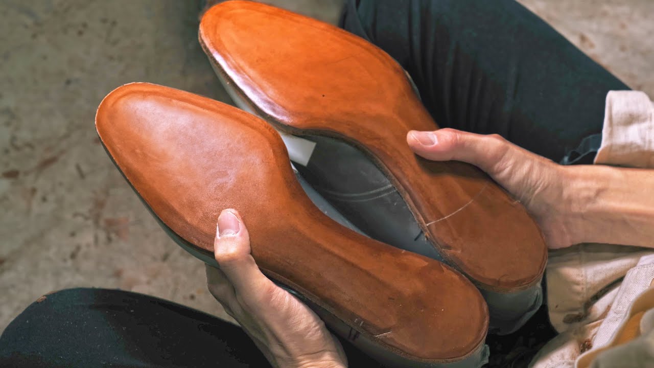 The Process of Making Japanese Handmade Leather Shoe Sole (Unintentional ASMR)