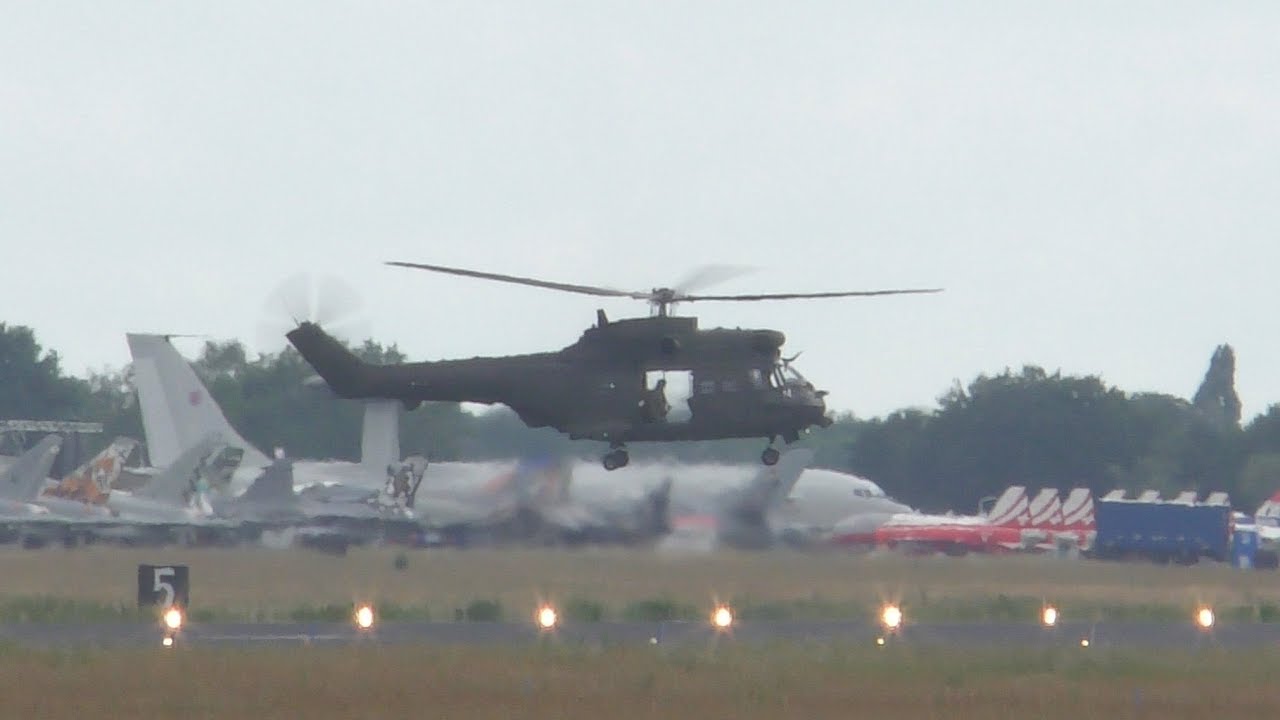 [4K] (RAF) Aérospatiale Puma HC.2 ZJ957, Takeoff [EHVK]