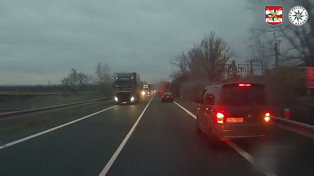 Policie ČR: S náklaďákem v protisměru