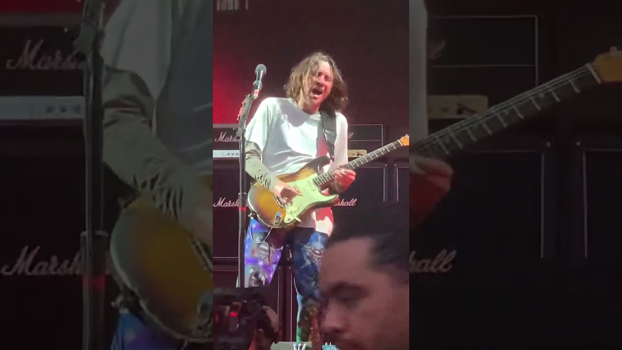 Red Hot Chili Peppers - Intro Jam (26 Jan 2023) Dunedin, New Zealand
