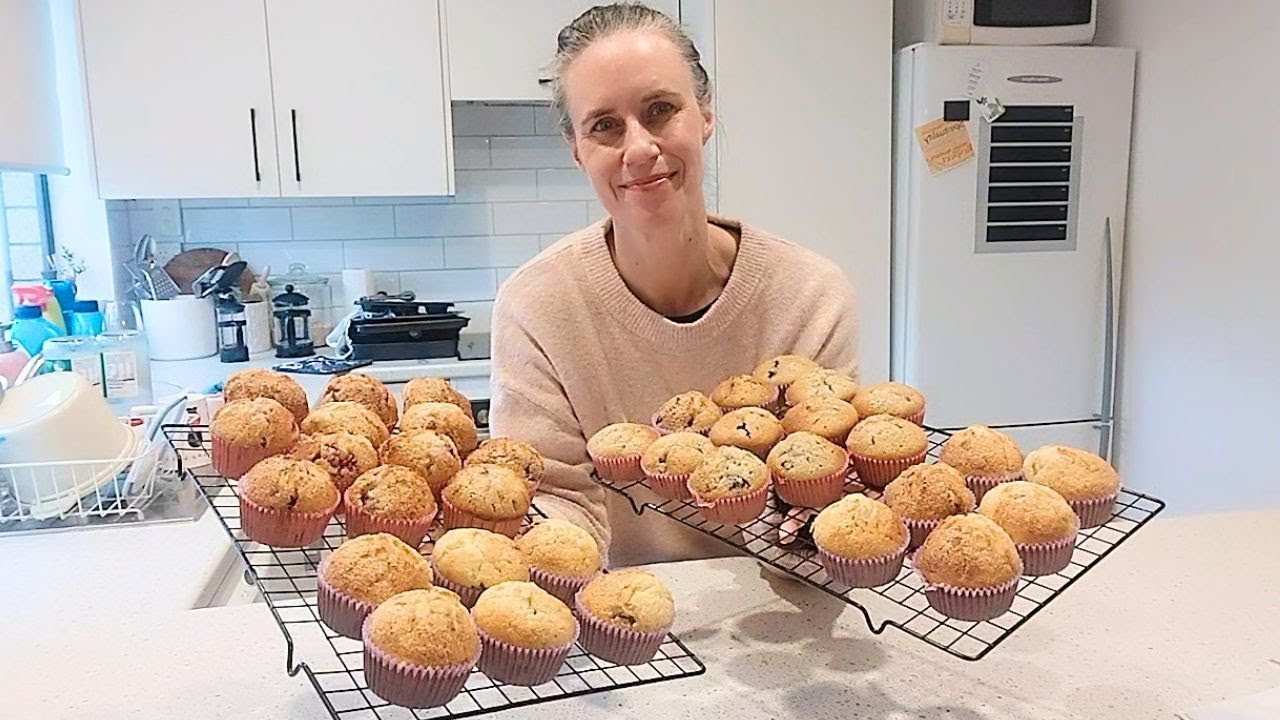 ЛЕГКИЕ и ВКУСНЫЕ кексы из одной смеси в одной миске // Три различных сочетания вкусов!