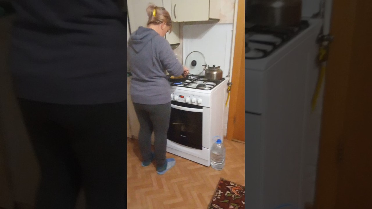 Первые чебуреки 