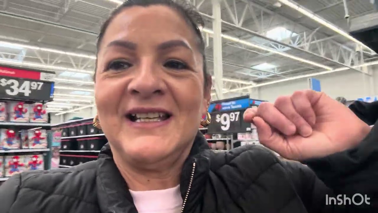 Enseñándoles lo nuevo de Walmart
