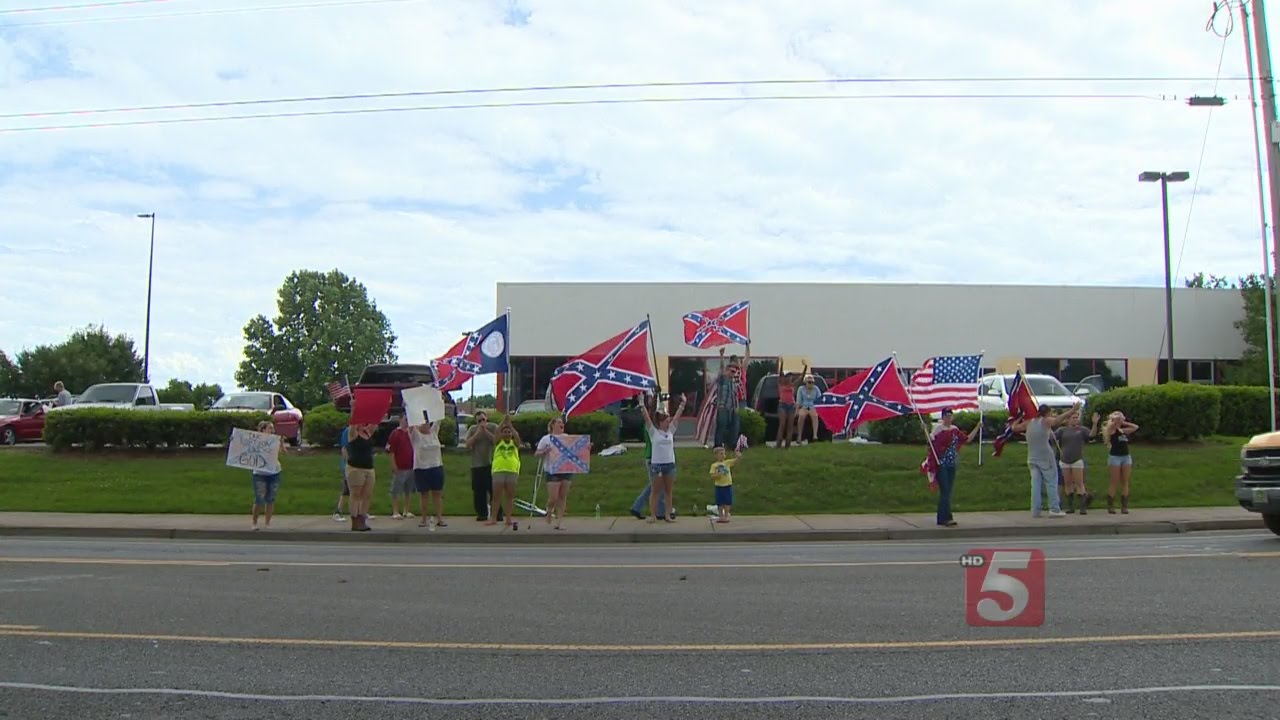 Smyrna Group Protests Store Decision To Remove Confederate Flag