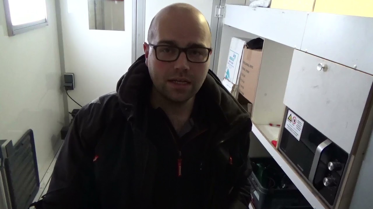 AVM Vlog | Is het koud in een asbestpak?