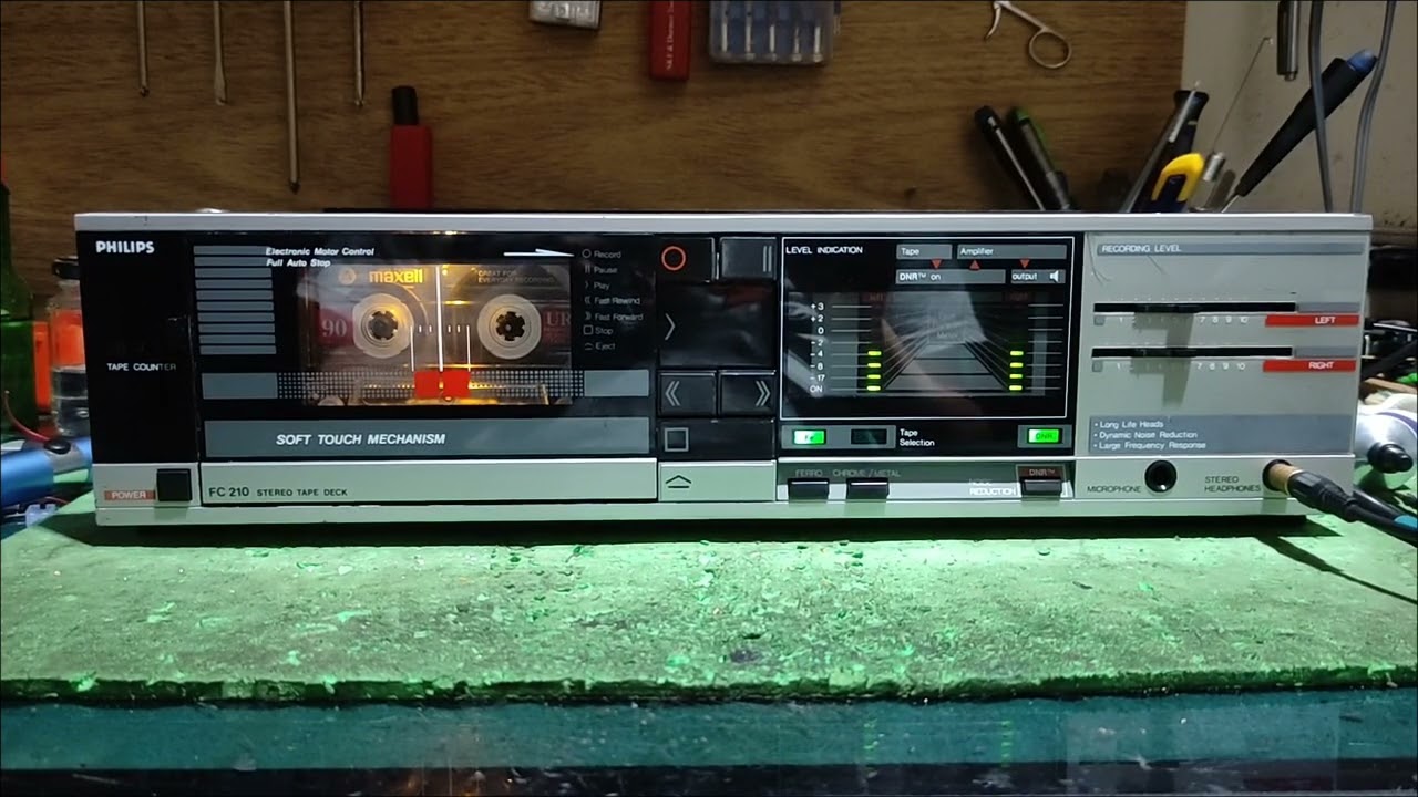 Já foi bomba, agora um Cassette deck Exemplar! PHILIPS FC 210 