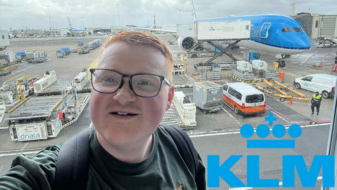 My Wonderful Experience On The Back Row In Economy On A Long Haul Flight | KLM Dreamliner Review
