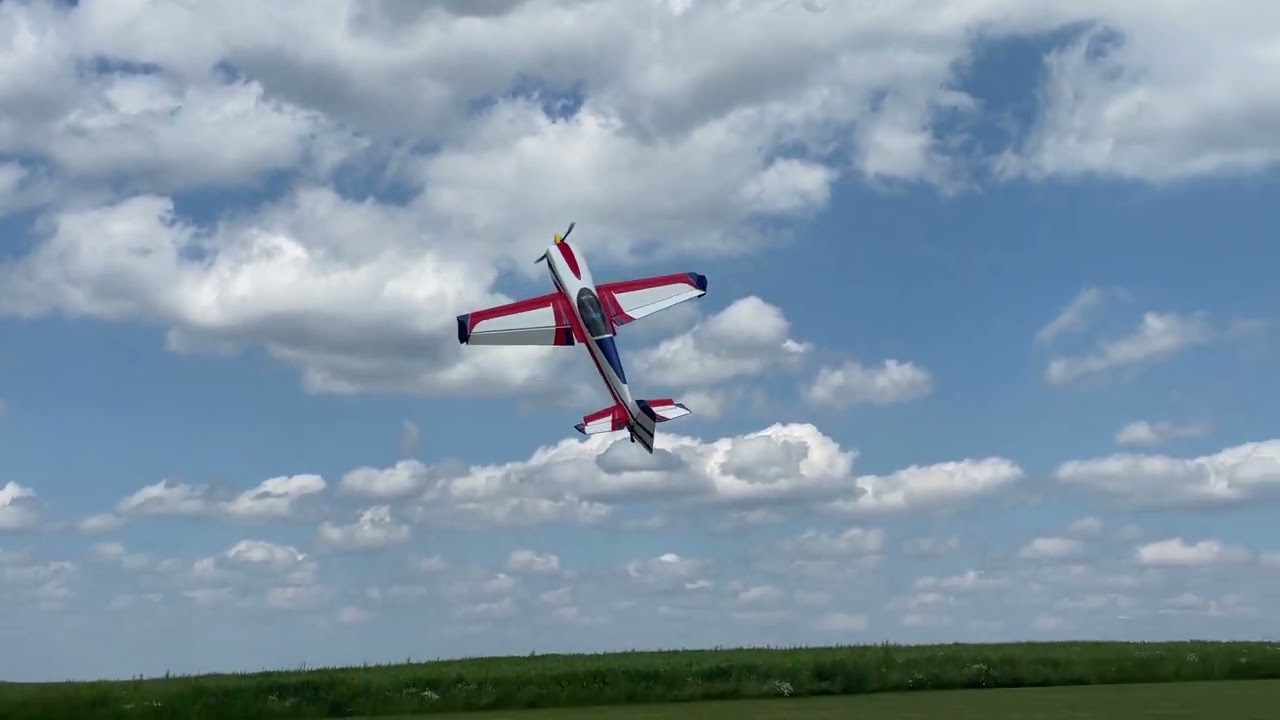 3D flying the Skywing Extra NG 85