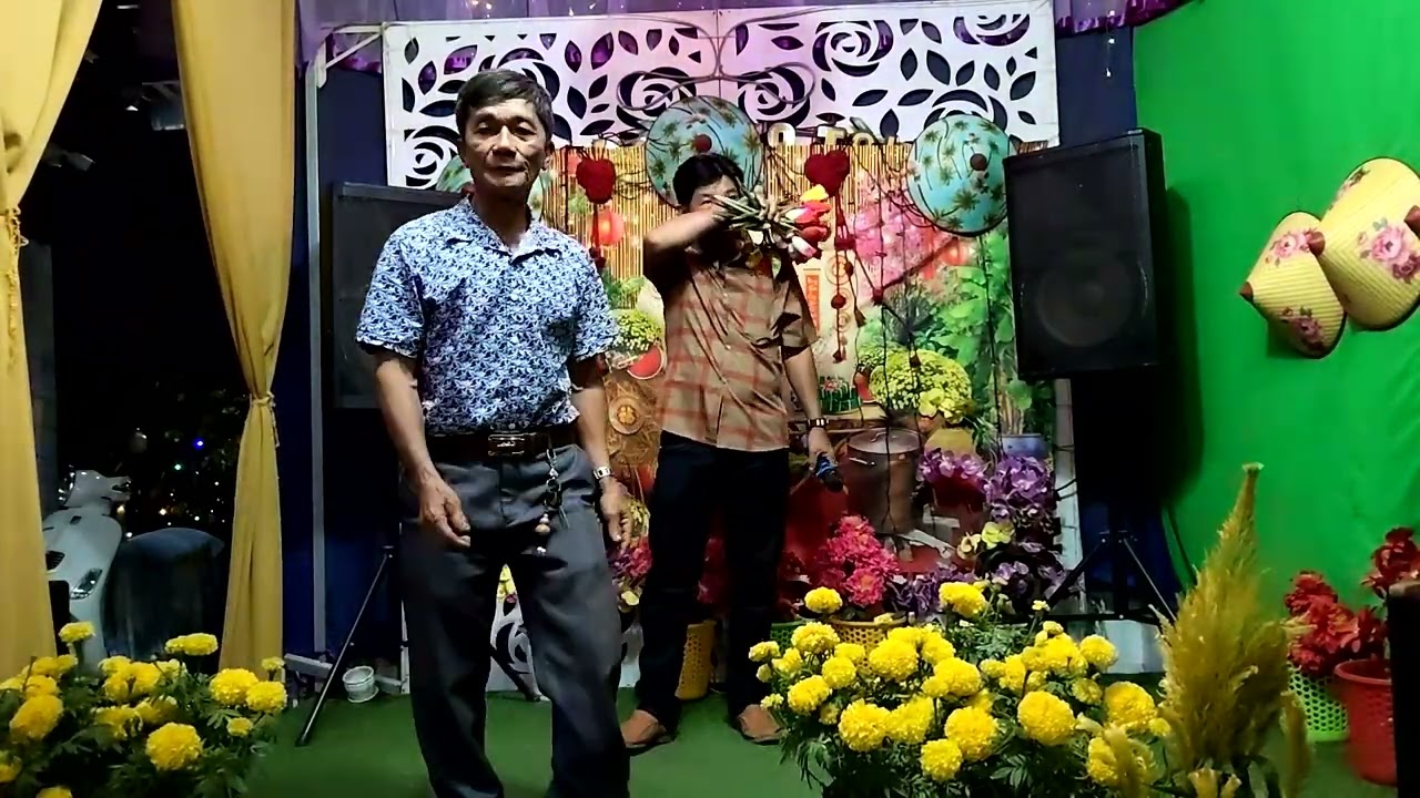 Văn vũ..ck.. mùa xuân đó có em 