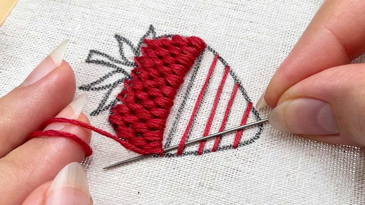 Super Gorgeous Strawberry Embroidery: Special Tips & Tricks For Beginners/ Easy Embroidery Tutorial