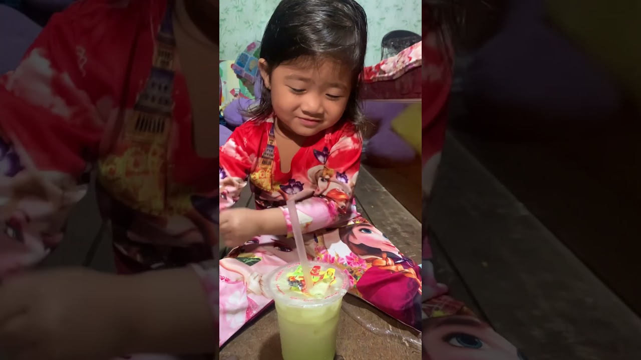 Drinking soybeans juice 🥤😅😋😋 