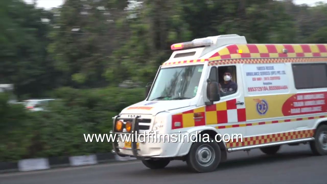 Heavy traffic builds up near AIIMS and Safdarjung Hospital in New Delhi