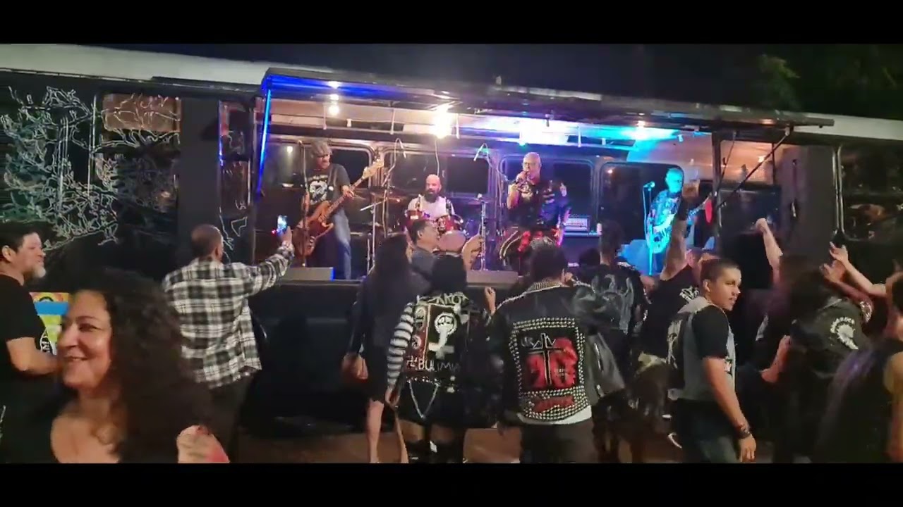 Detrito Federal ao vivo na 506 sul/W3 sul (29-04-2023) Filmado por W6M6C6 Production