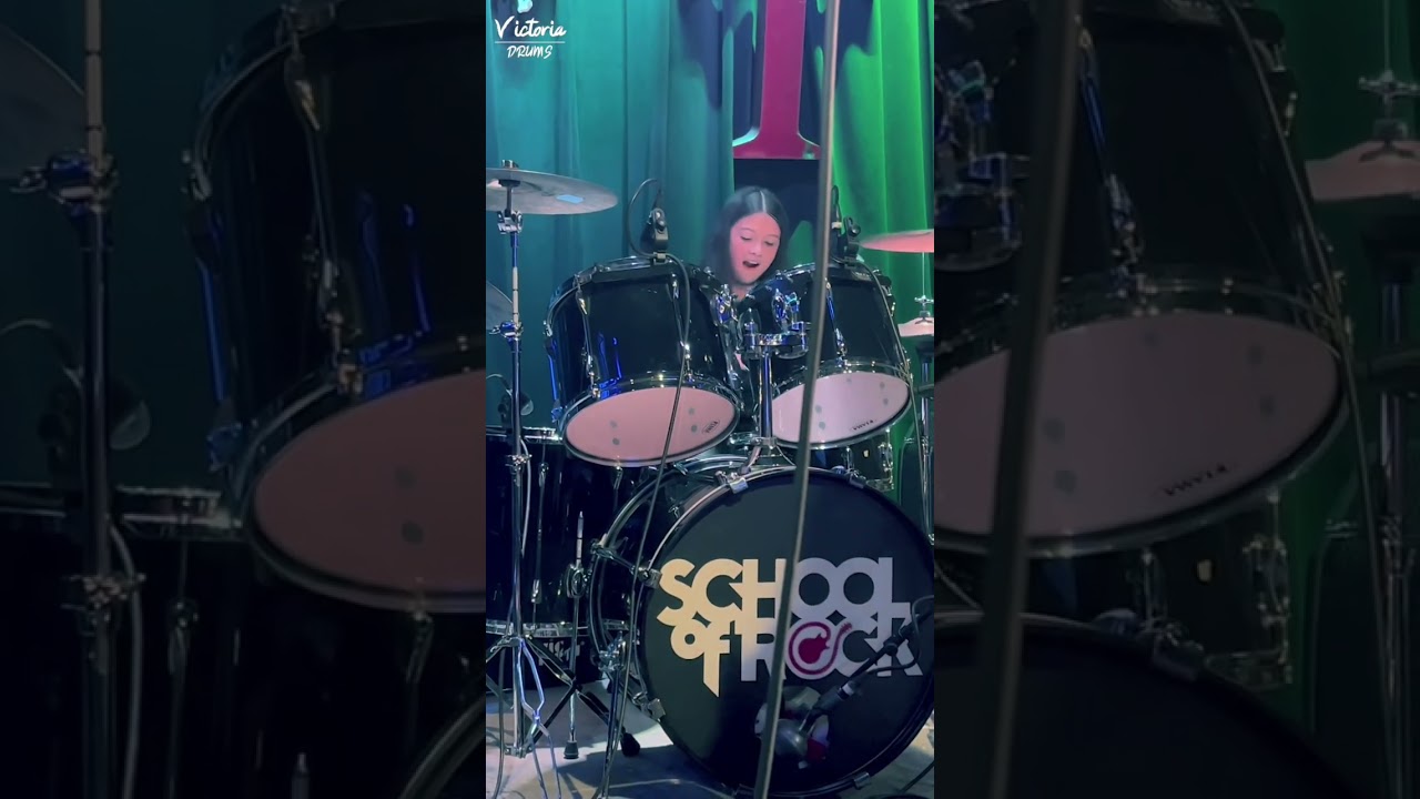 ​ @ramones   #schoolofrock #drummergirl #femaledrummer #drums #music #drummer  #shorts #bateria