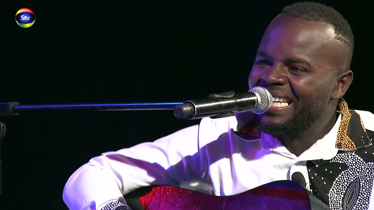 Noites Vivas | Valungo foi a proposta musical apresentada pelo John Goo, no programa Noites Vivas