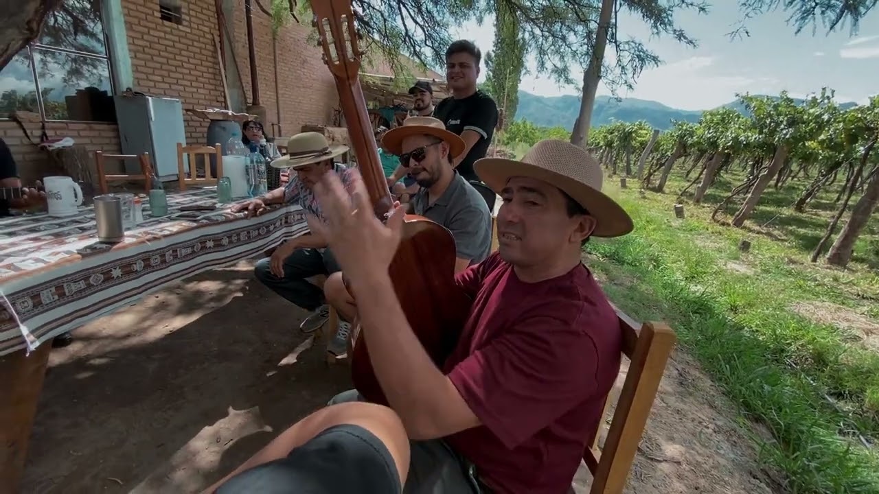 Grupo Caminos Oficial - Abrazo Guitarrero (video)