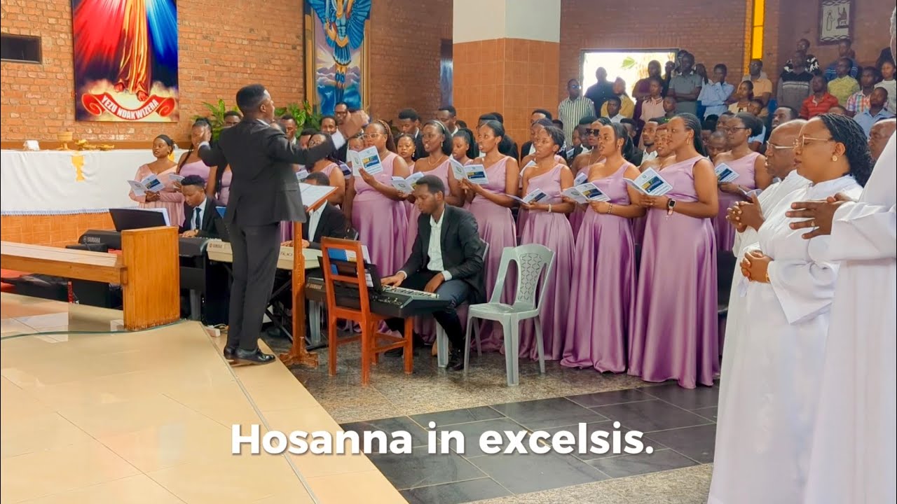 Sanctus by Henryk Jan Botor | Choeur International - Cathédrale Saint Michel De Kigali.