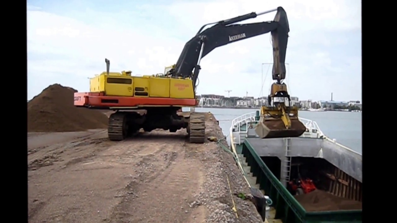 Åkerman H25 at work