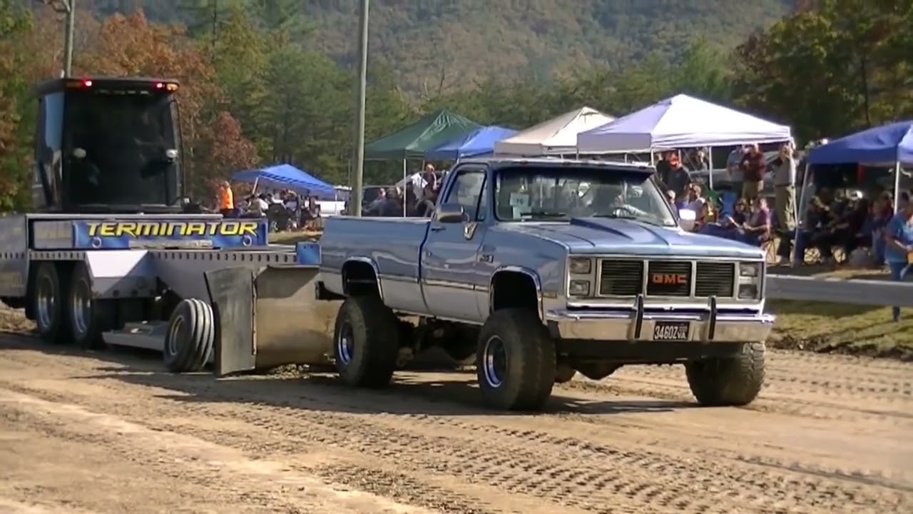 Street Gas 4x4 Trucks @ Dalton Vess Memorial Pull. 10-18-2025