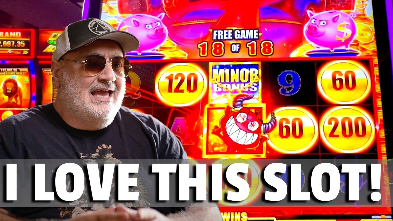 Landing a nice bonus on Devil's Lock! - I love this slot machine