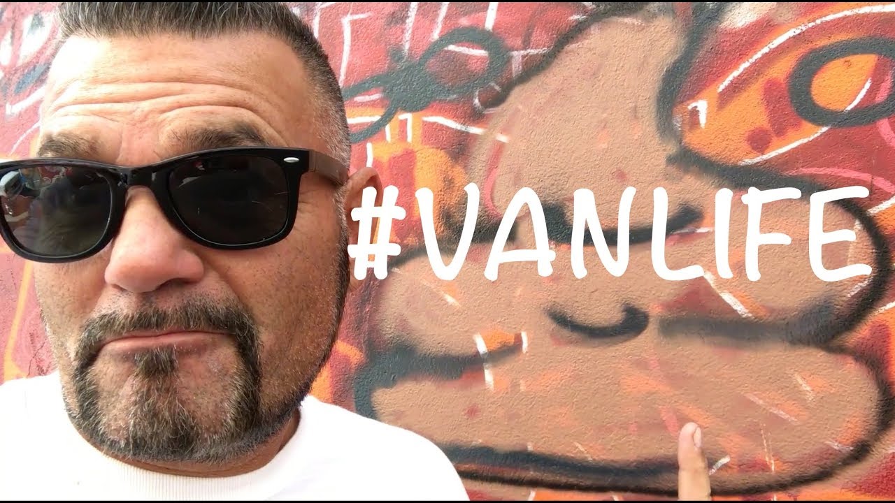 ПЕРЕЕЗЖАЮ В МОЙ ФУРГОН | Van Life