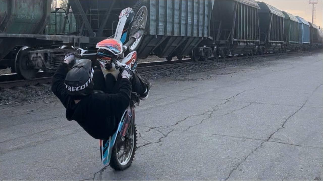STUNT НА KAYO K1 ПО ГОРОДУ/ДТП С АВТОБУСОМ (WA3KK ARCHIVE)